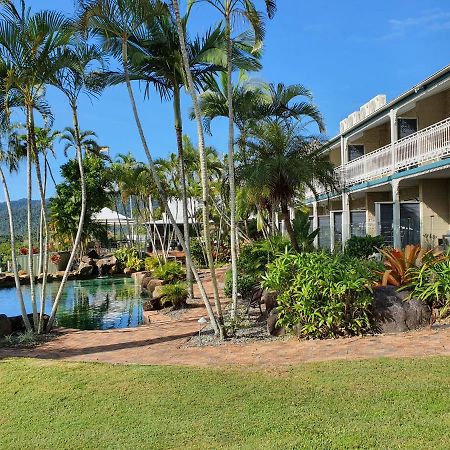 Colonial Palms Motor Inn Airlie Beach Εξωτερικό φωτογραφία