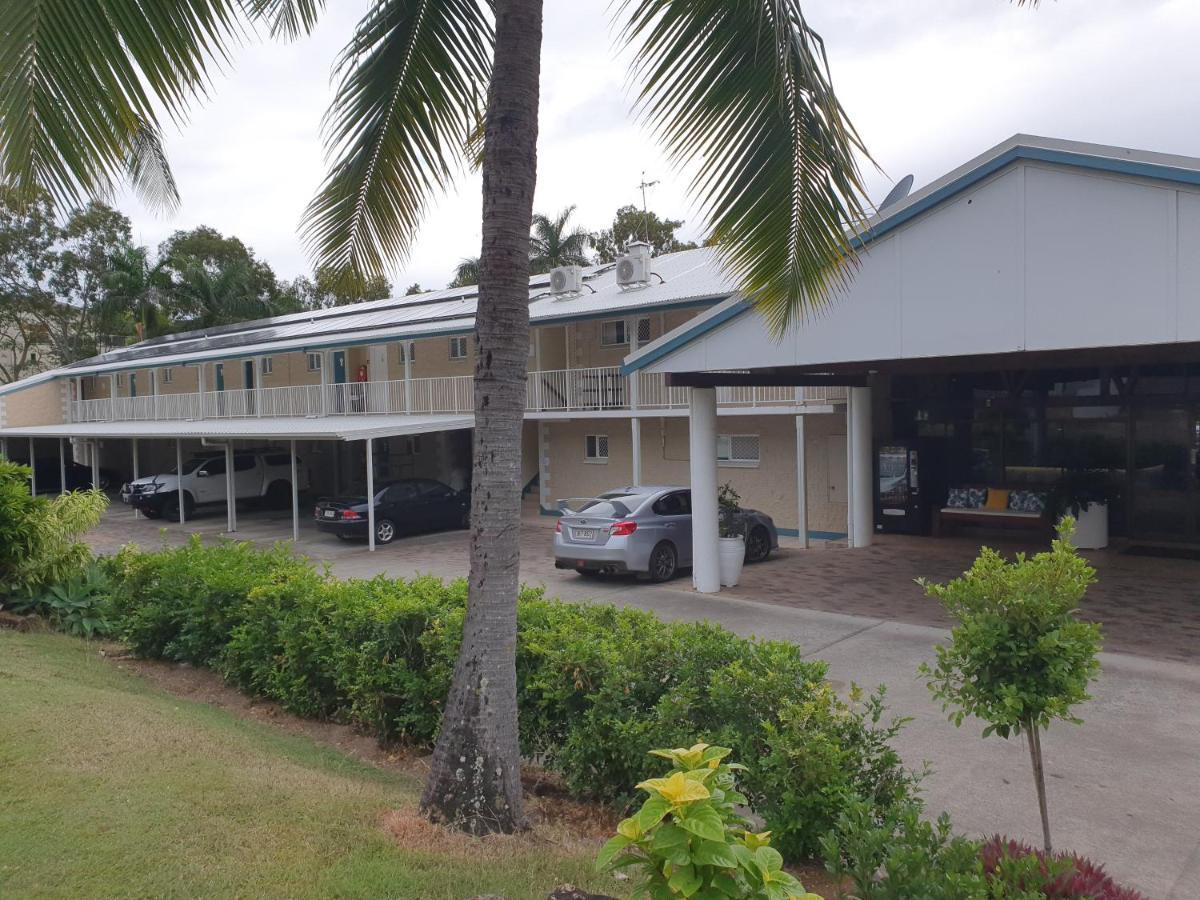 Colonial Palms Motor Inn Airlie Beach Εξωτερικό φωτογραφία