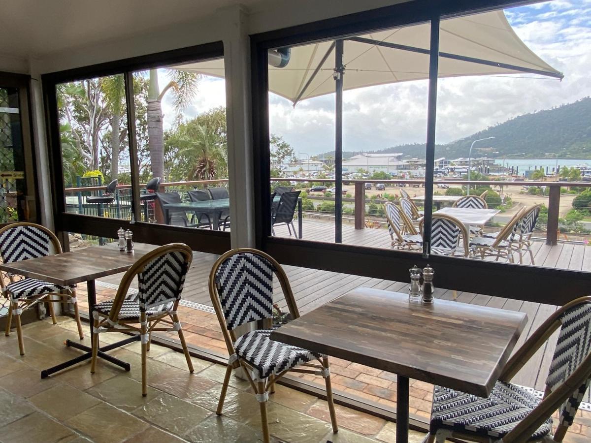 Colonial Palms Motor Inn Airlie Beach Εξωτερικό φωτογραφία