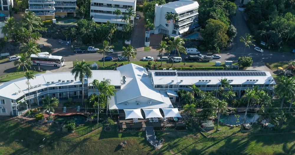 Colonial Palms Motor Inn Airlie Beach Εξωτερικό φωτογραφία