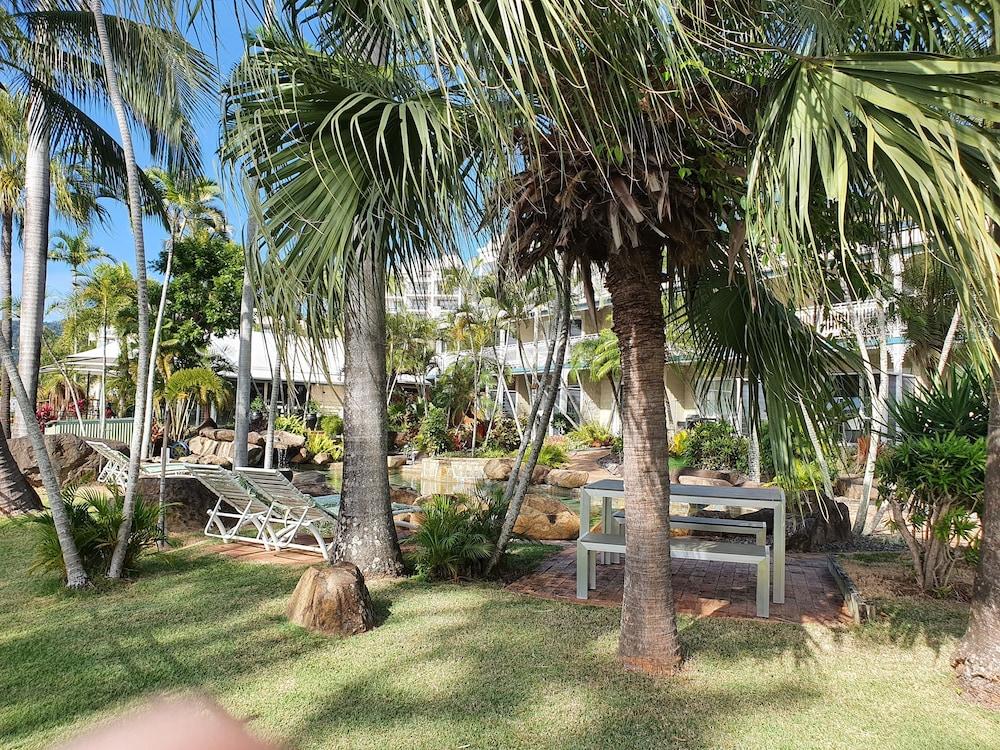 Colonial Palms Motor Inn Airlie Beach Εξωτερικό φωτογραφία