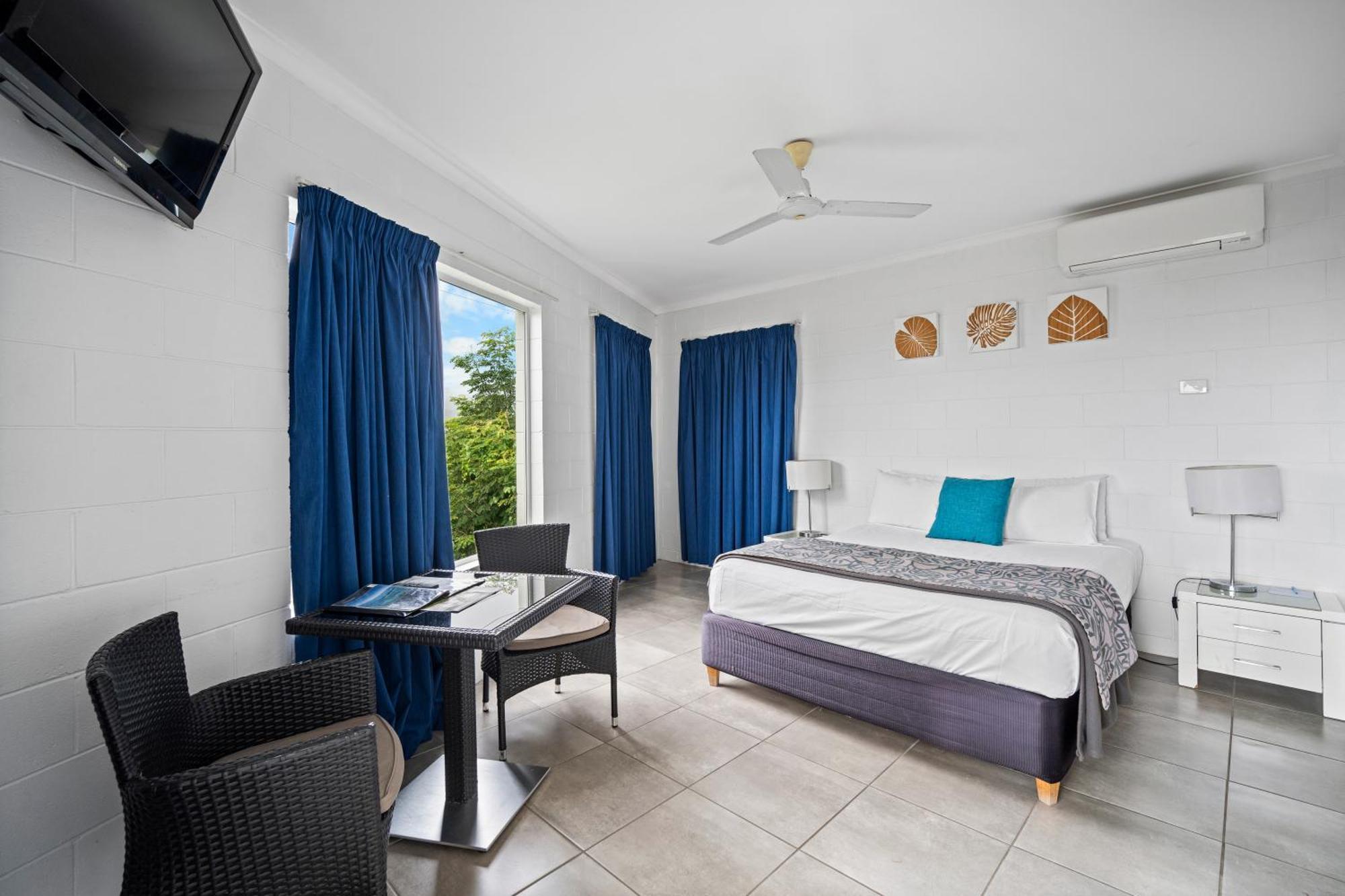 Colonial Palms Motor Inn Airlie Beach Εξωτερικό φωτογραφία