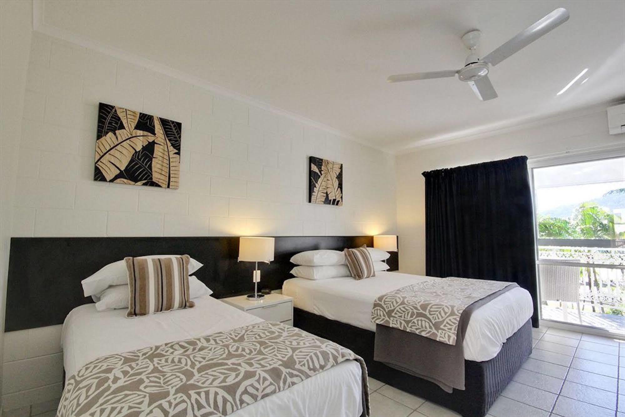 Colonial Palms Motor Inn Airlie Beach Εξωτερικό φωτογραφία